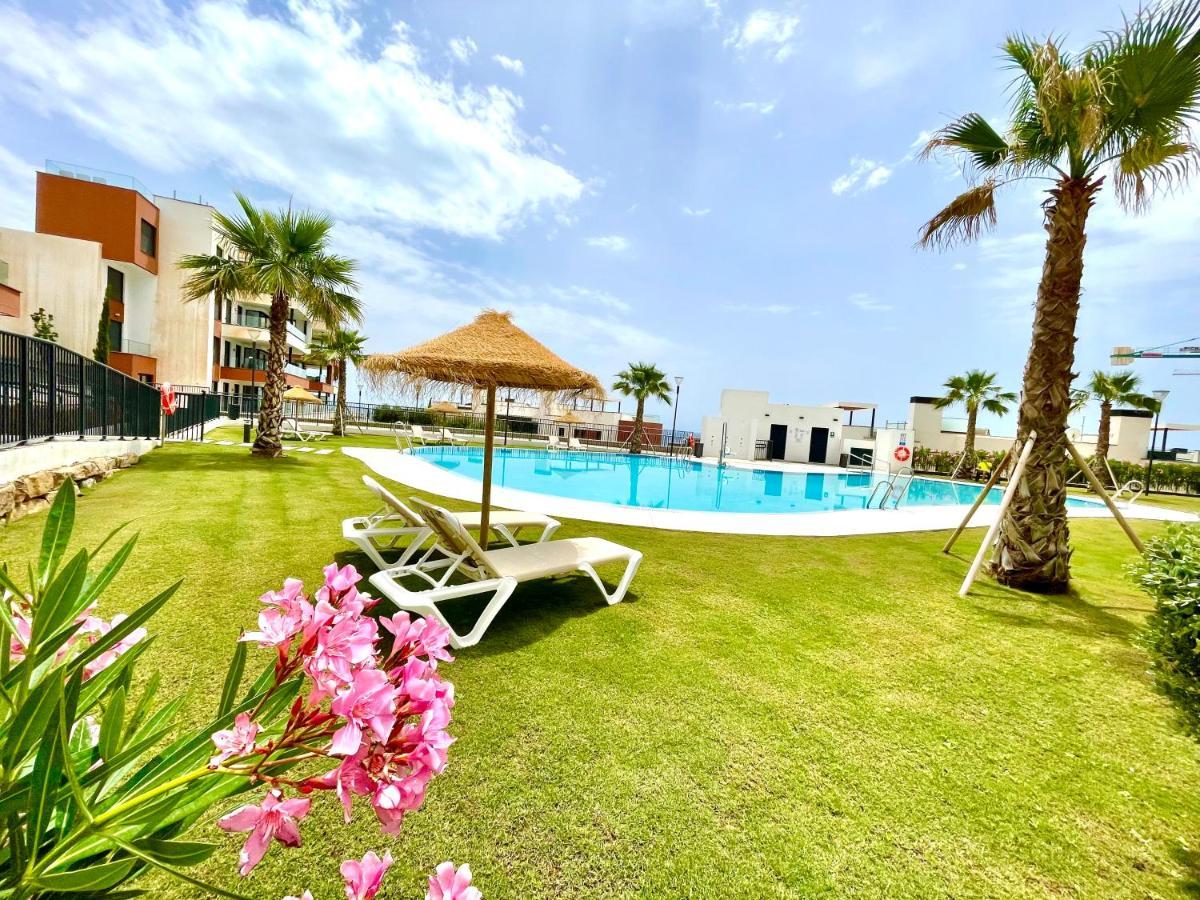 Luxury 3 Bedroom Apartment 300M From The Beach Fuengirola Zewnętrze zdjęcie
