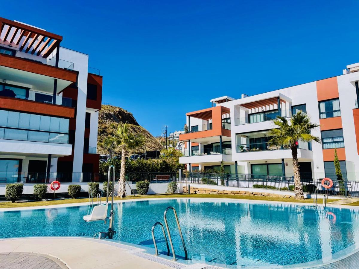 Luxury 3 Bedroom Apartment 300M From The Beach Fuengirola Zewnętrze zdjęcie